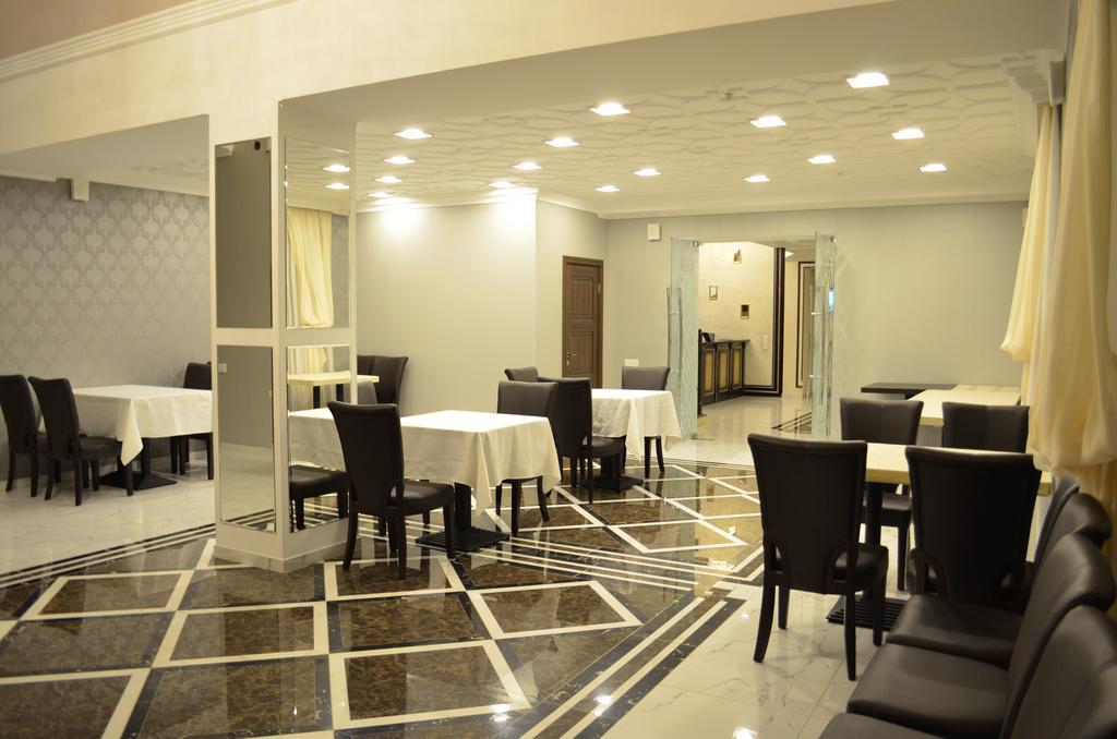Premier Hotel บิชเคก ภายนอก รูปภาพ