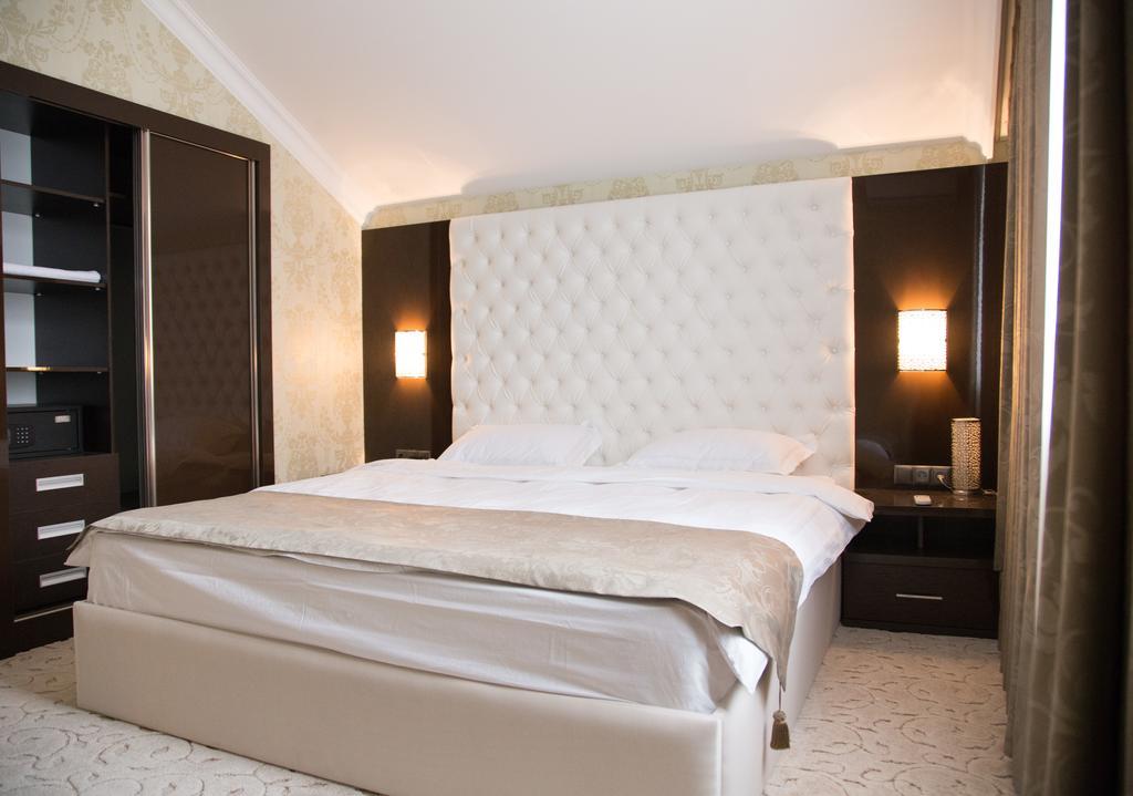 Premier Hotel บิชเคก ภายนอก รูปภาพ