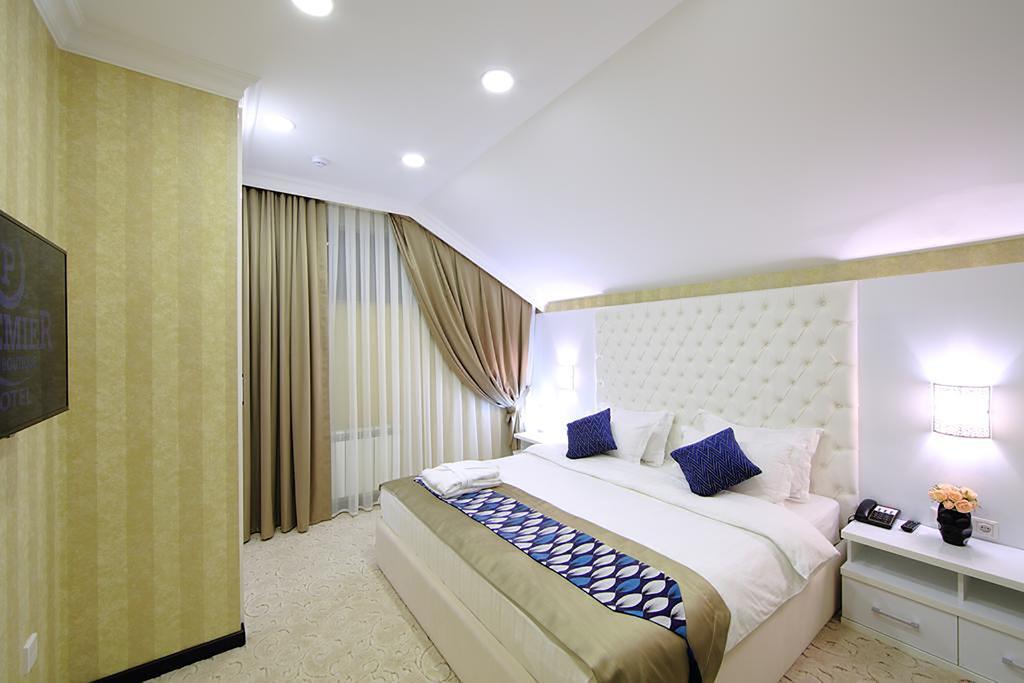 Premier Hotel บิชเคก ภายนอก รูปภาพ