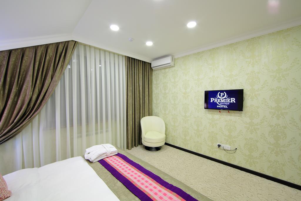Premier Hotel บิชเคก ภายนอก รูปภาพ