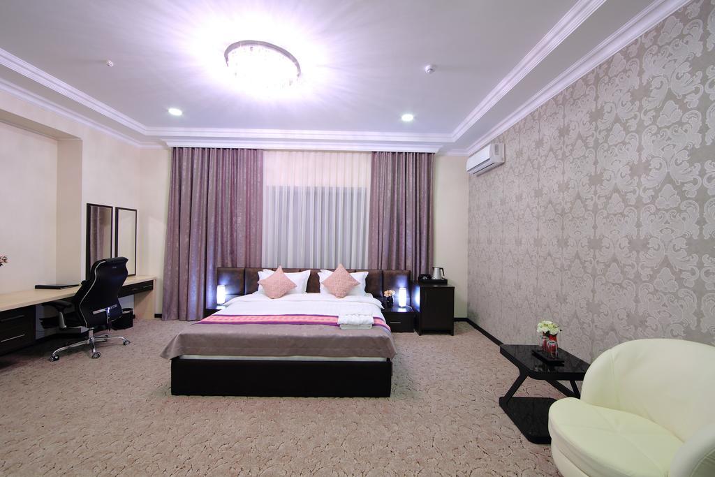 Premier Hotel บิชเคก ภายนอก รูปภาพ