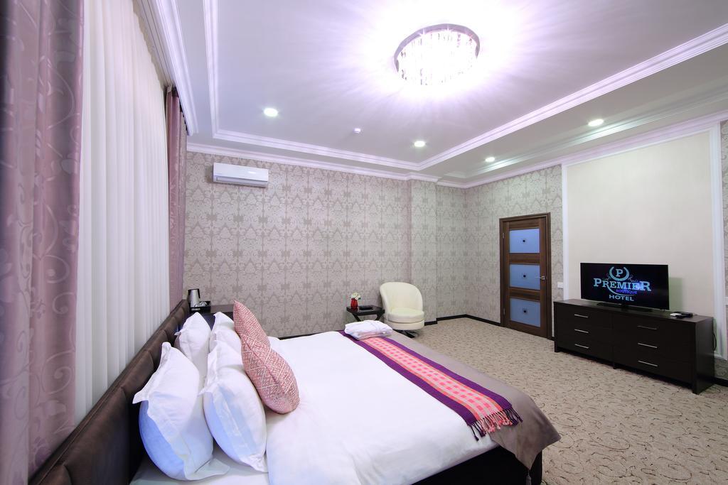 Premier Hotel บิชเคก ภายนอก รูปภาพ