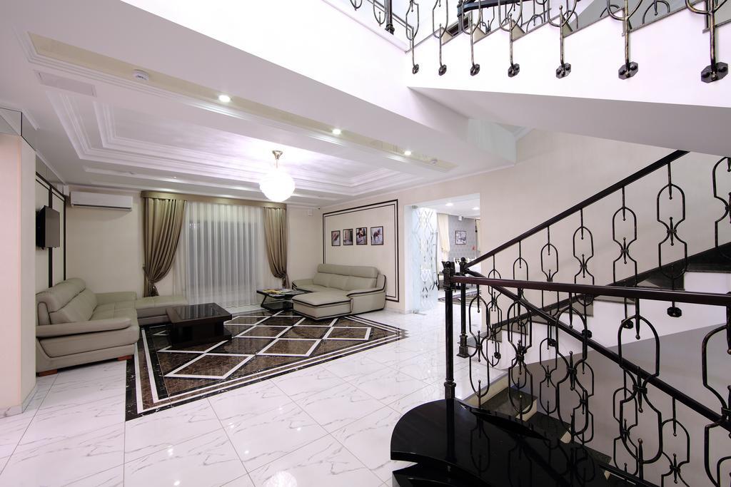 Premier Hotel บิชเคก ภายนอก รูปภาพ